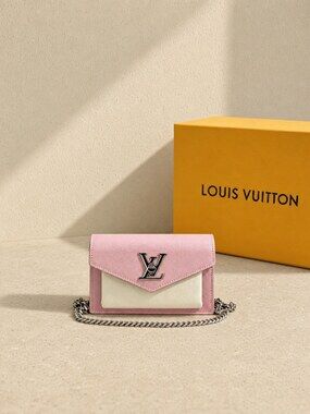 Louis Vuitton Lockme Chain Bag | New / Unused